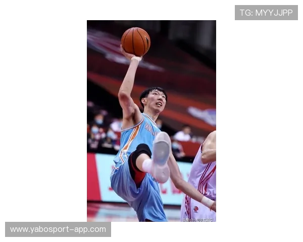 周琦状态明显下滑机动性不足协防能力减弱成球队隐忧赛场影响扩大 周琦状态明显下滑机动性不足协防能力减弱成球队隐忧赛场影响扩大