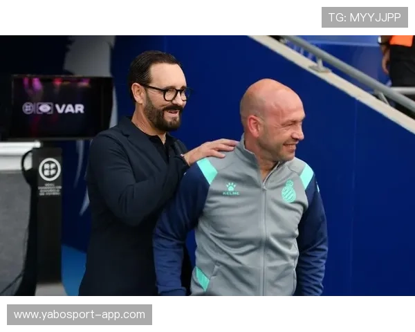 赛后采访中坚决拒绝躺平坚守信念一己之力撑起全队梦想