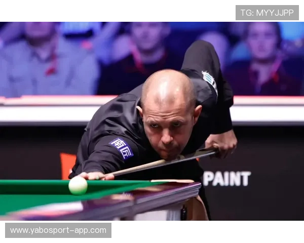 霍金斯轰出五杆破百10比1大胜墨菲强势晋级巡回锦标赛八强再现